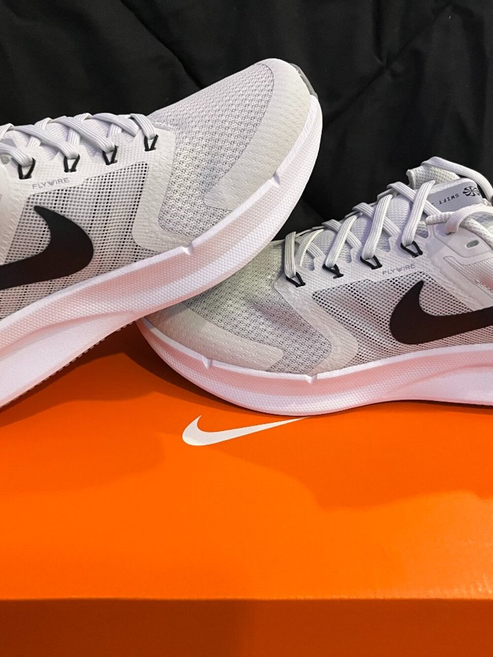 🔥 Nike Run Swift 3 – Photon Dust/Black/White – Brand New 🔥